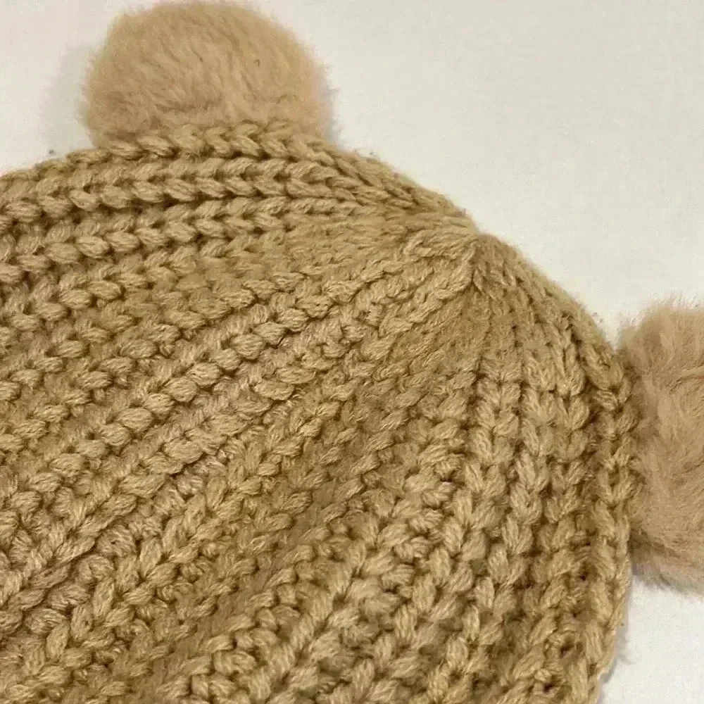 Old Navy Hat & gloves